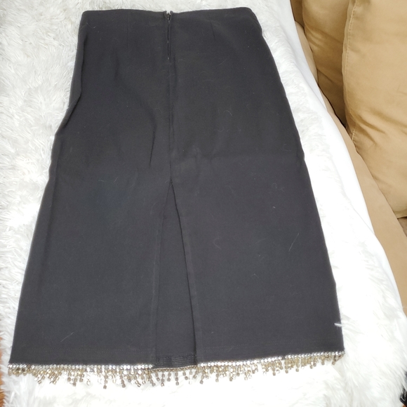 Pencil skirt. Rhinestone hem - Picture 6 of 9
